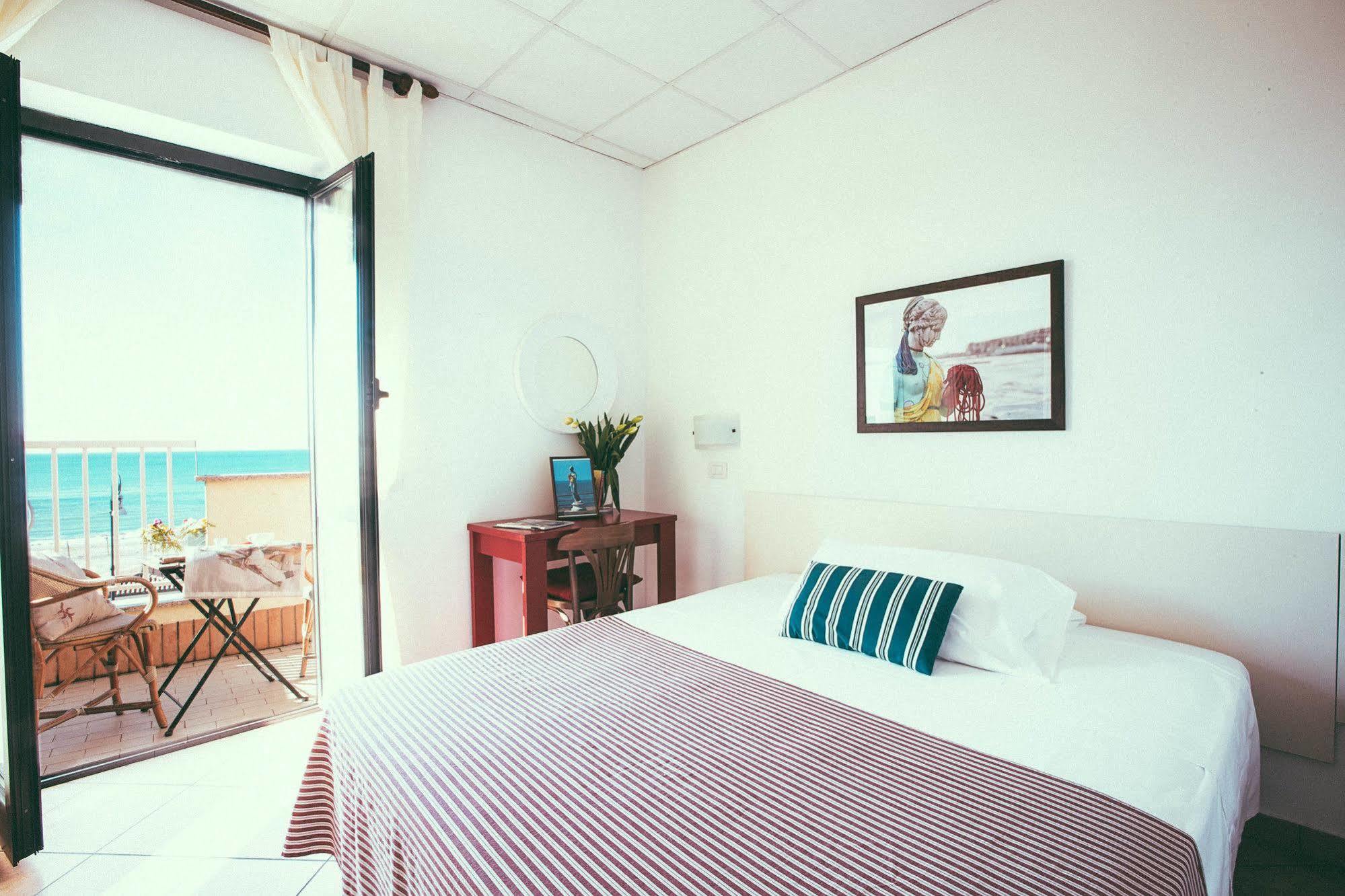 Hotel Sirenetta Lido di Ostia Exterior foto